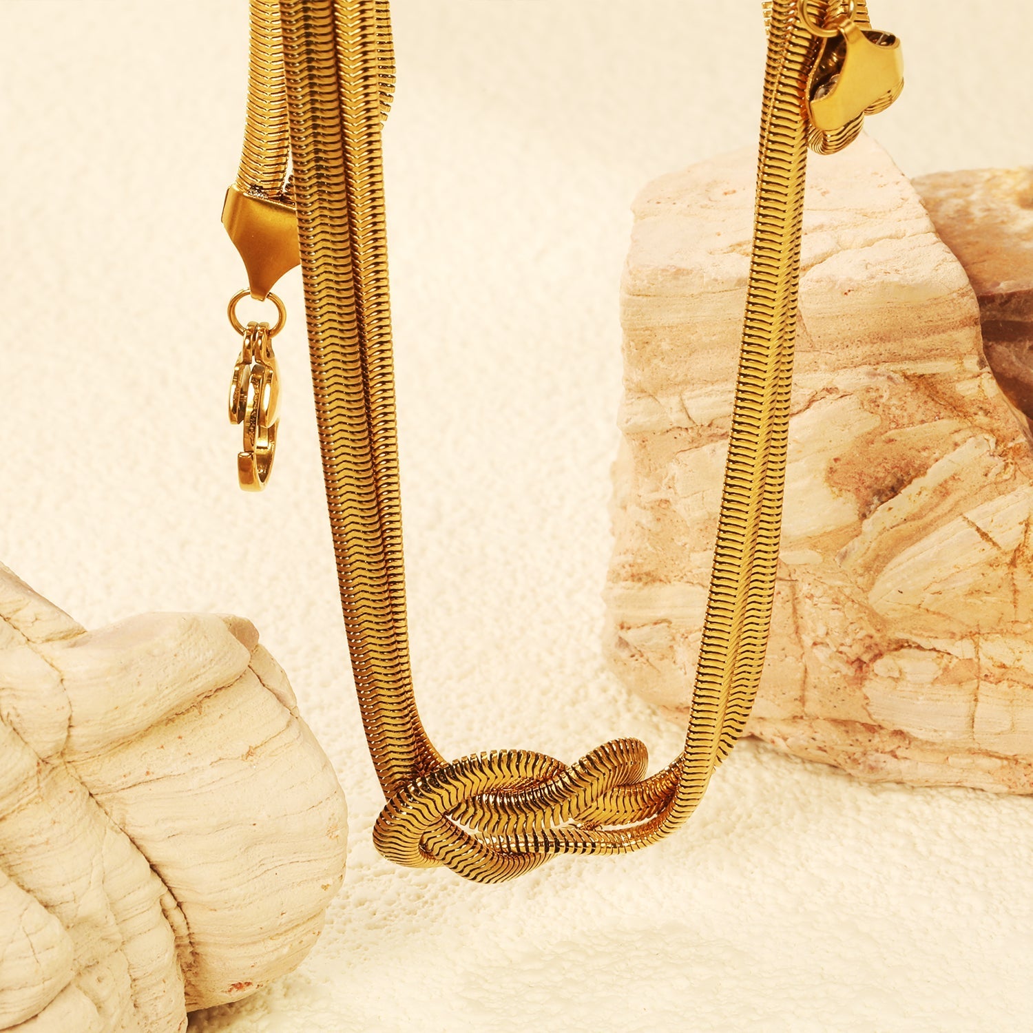 Marea Knot Choker
