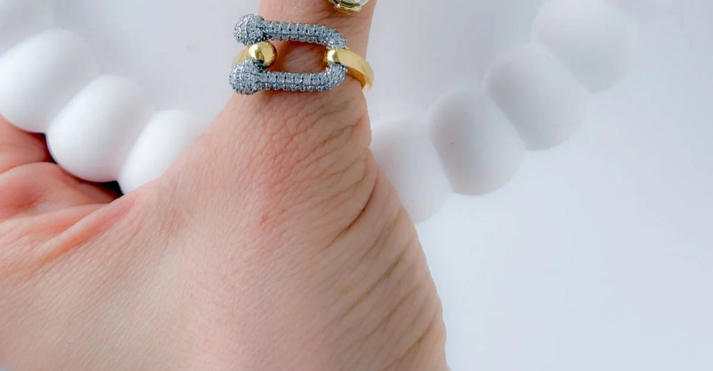 Anillos y Earcuffs Hudson